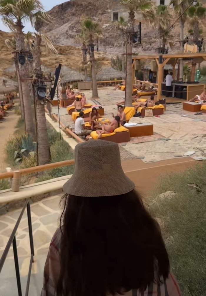 Bianca Drăgușanu, vacanță de zeci de mii de euro! Cât costă o noapte de cazare la hotelul de lux din Grecia | FOTO
