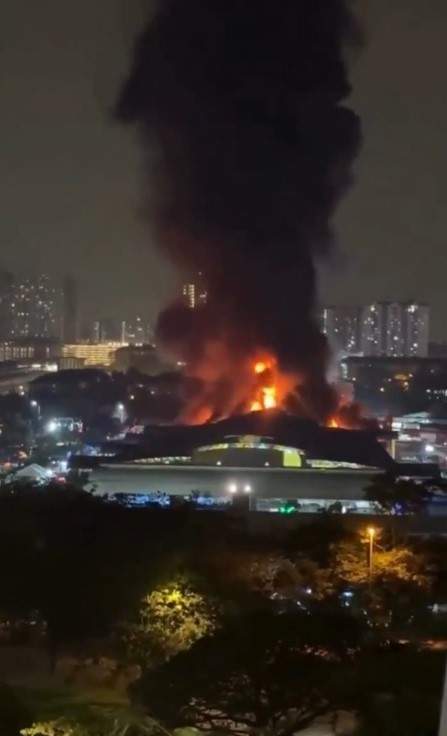 incendiu la o piață