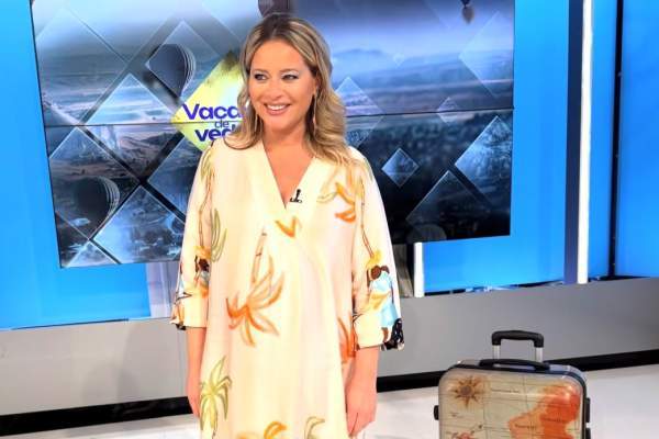 Laura Cosoi, la Vacanță de vedetă