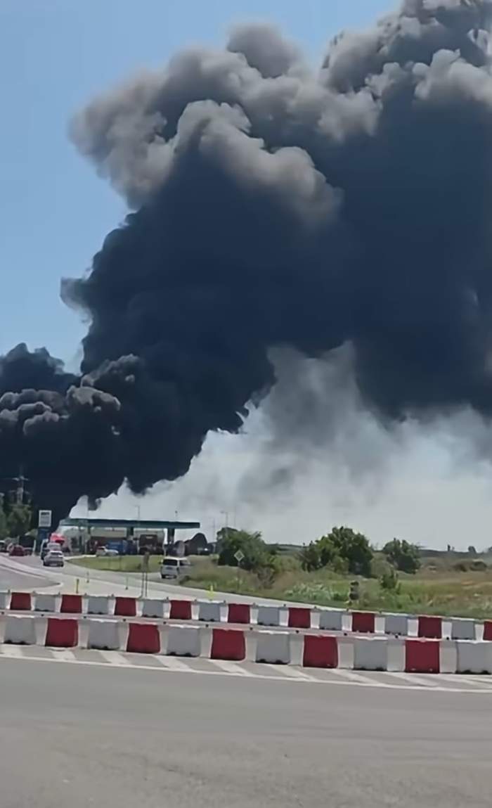 Accident urmat de incendiu în Constanța. O cisternă a luat foc | VIDEO