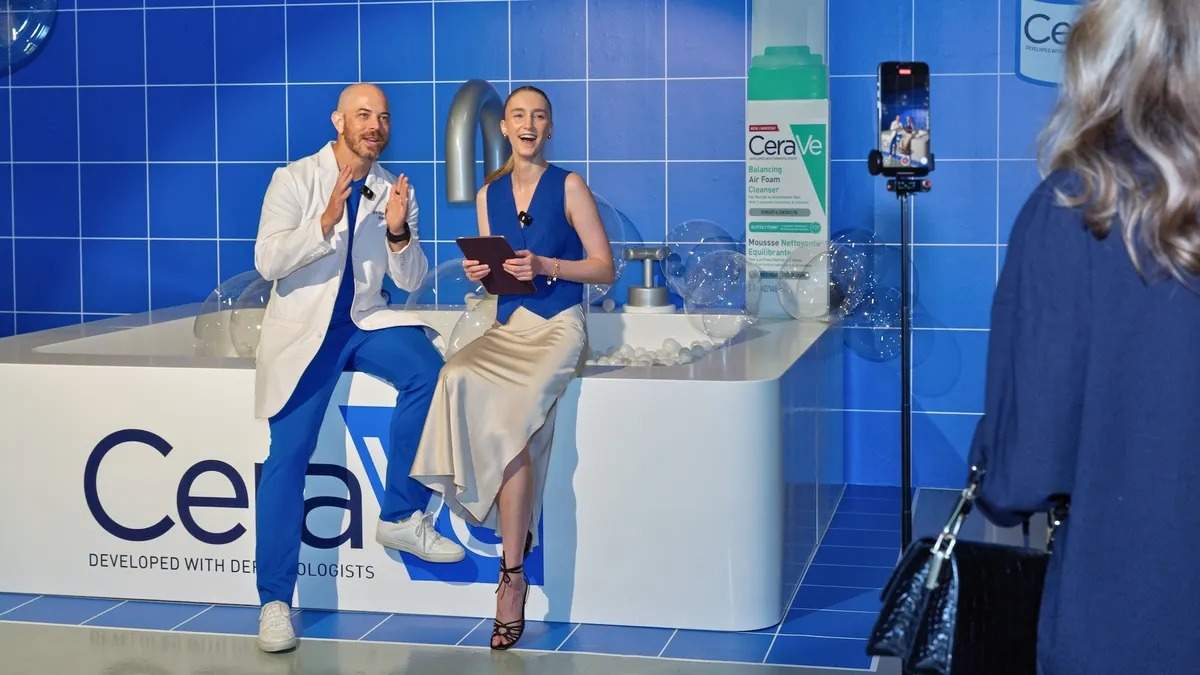 (P) Cum a ajuns o marcă de farmacie fenomen de beauty: povestea CeraVe