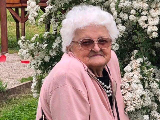 Mama lui Ducu Bertzi