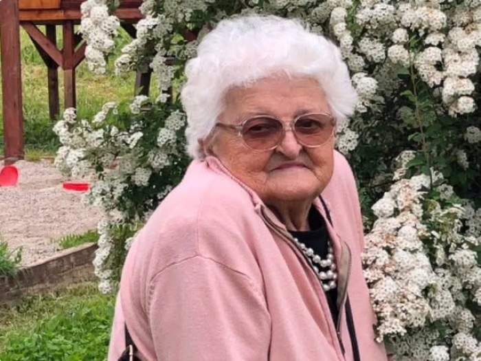 Mama lui Ducu Bertzi