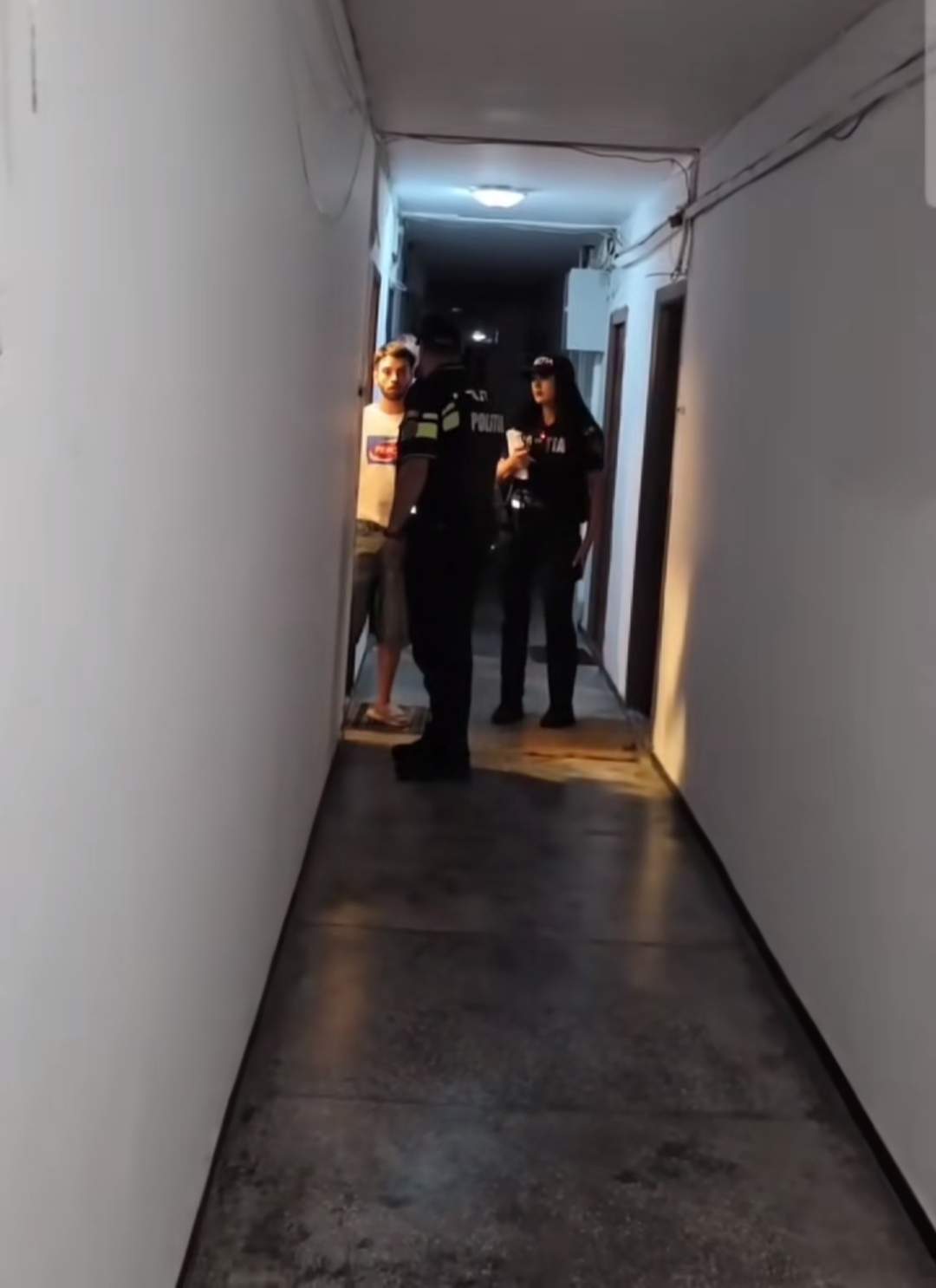 David Pușcaș a sunat de urgență la 112! Tiktokerul s-a certat cu polițiștii în public