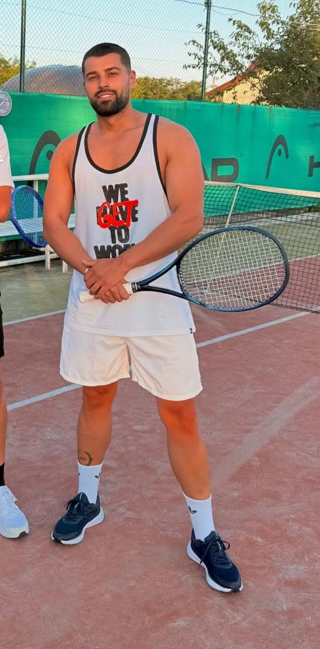 Teo Costache, la tenis