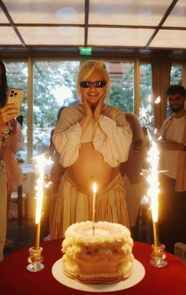 Alexandra Stan, mesaj emoționant după petrecerea surpriză! Noi imagini de la baby shower | FOTO