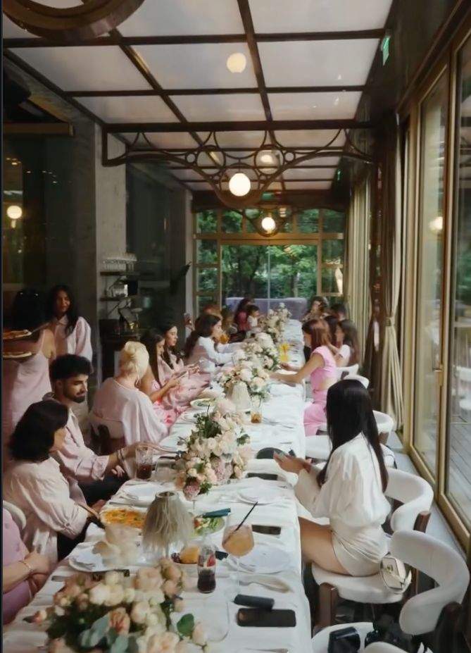 Alexandra Stan, mesaj emoționant după petrecerea surpriză! Noi imagini de la baby shower | FOTO