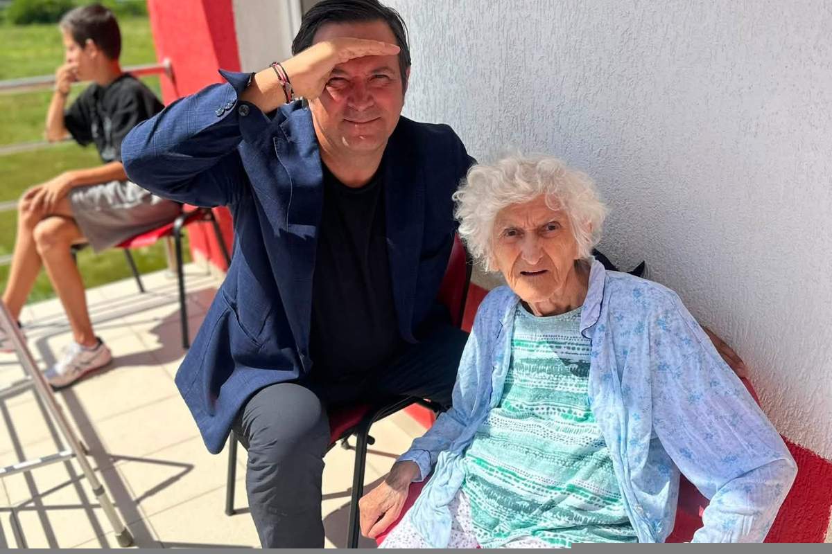 Daniel Buzdugan, imagini emoționante alături de mama sa, în spital. Cum se simte femeia după ce a leșinat pe stradă