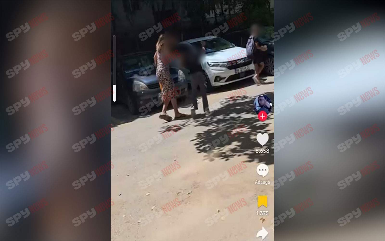 Imagini halucinante! O mamă și-a abuzat fiica în plină stradă, în Constanța: ”Sunați la Protecția Copilului”