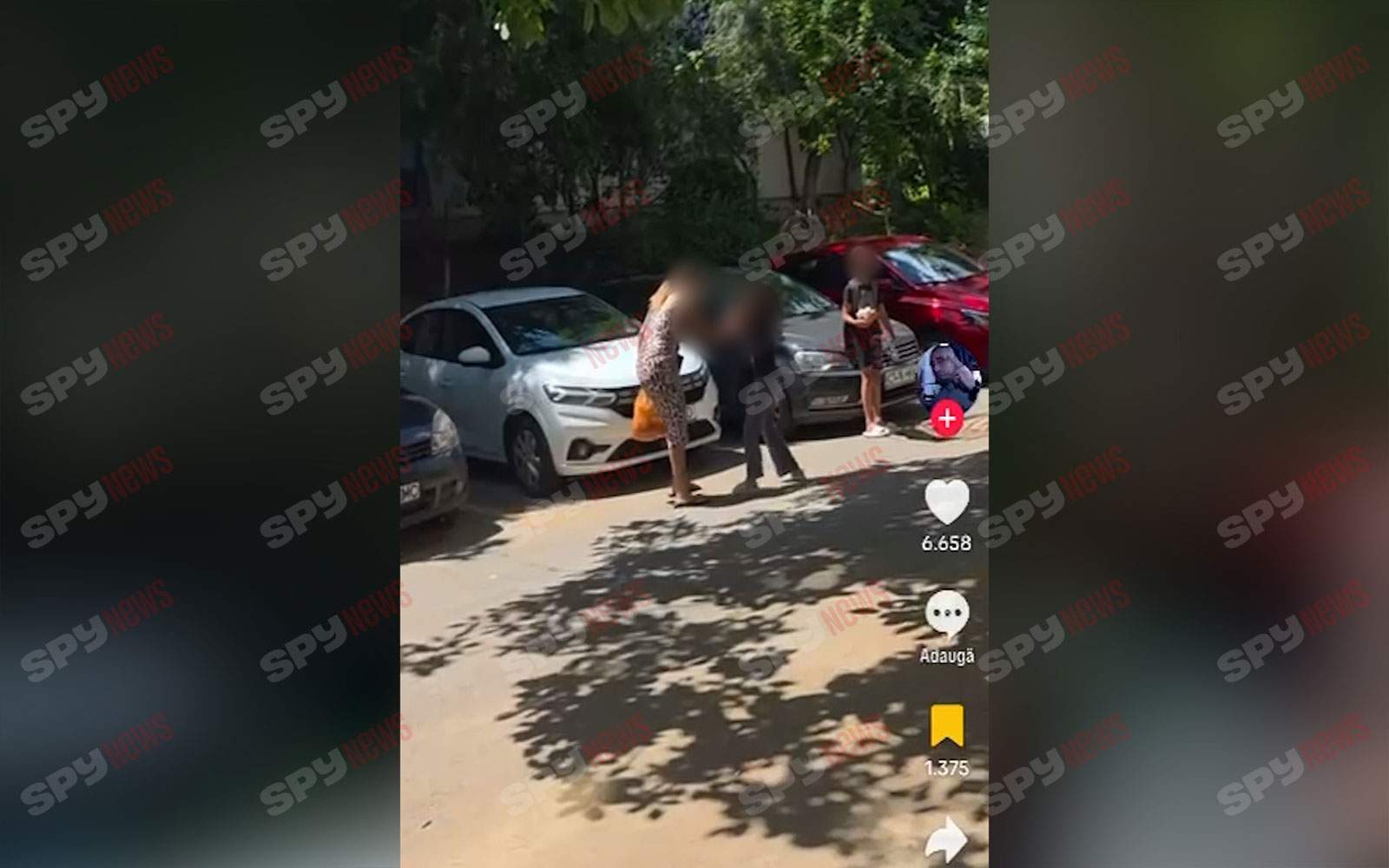 Imagini halucinante! O mamă și-a abuzat fiica în plină stradă, în Constanța: ”Sunați la Protecția Copilului”
