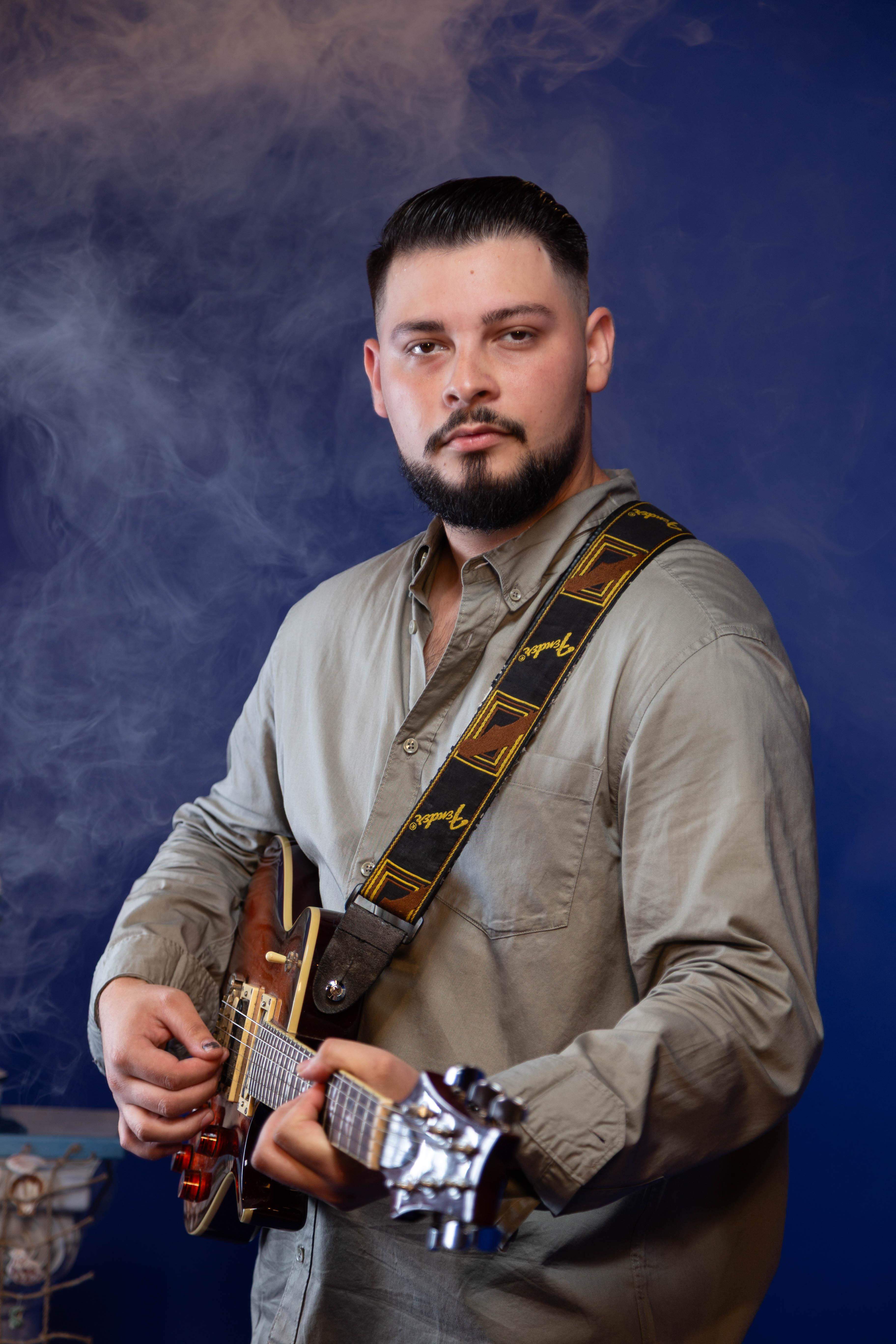 Cu cine se iubește Cosmin de la Mireasa, sezonul 12. Fanii emisiunii au crezut că nu văd bine