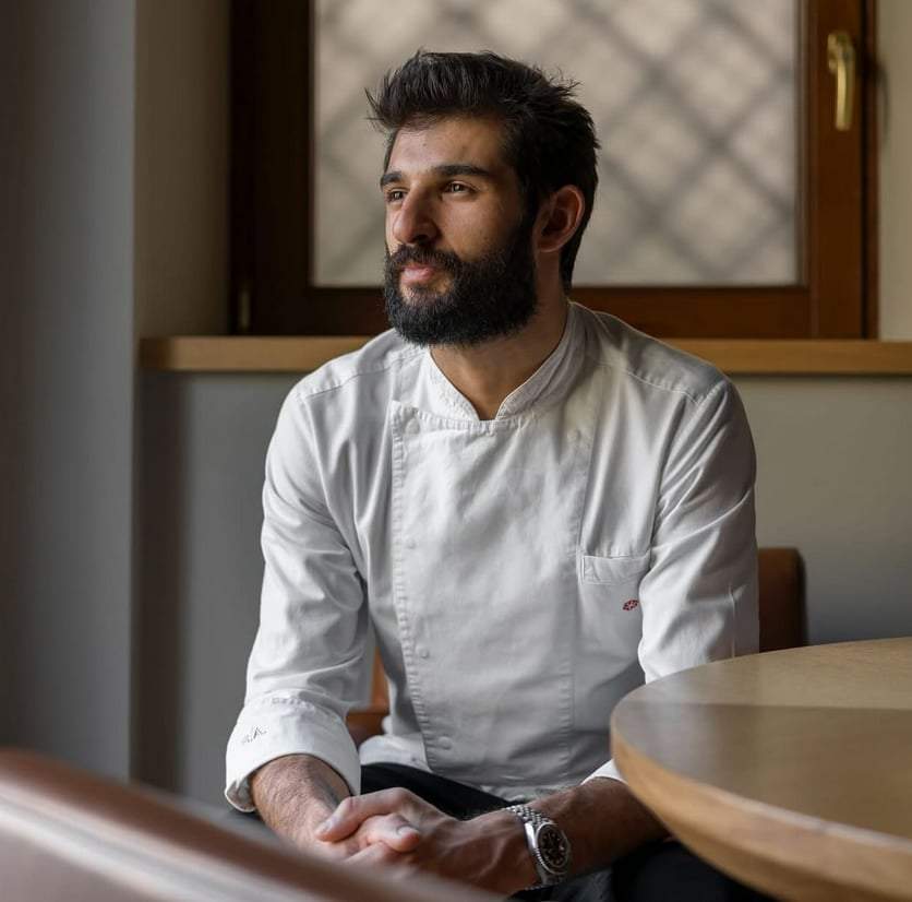 Chef Richard Abou Zaki lansează a doua carte în această toamnă: ”Sunt incredibil de emoționat să anunț acest proiect special, cu 50 de rețete fine, elegante și frumoase”