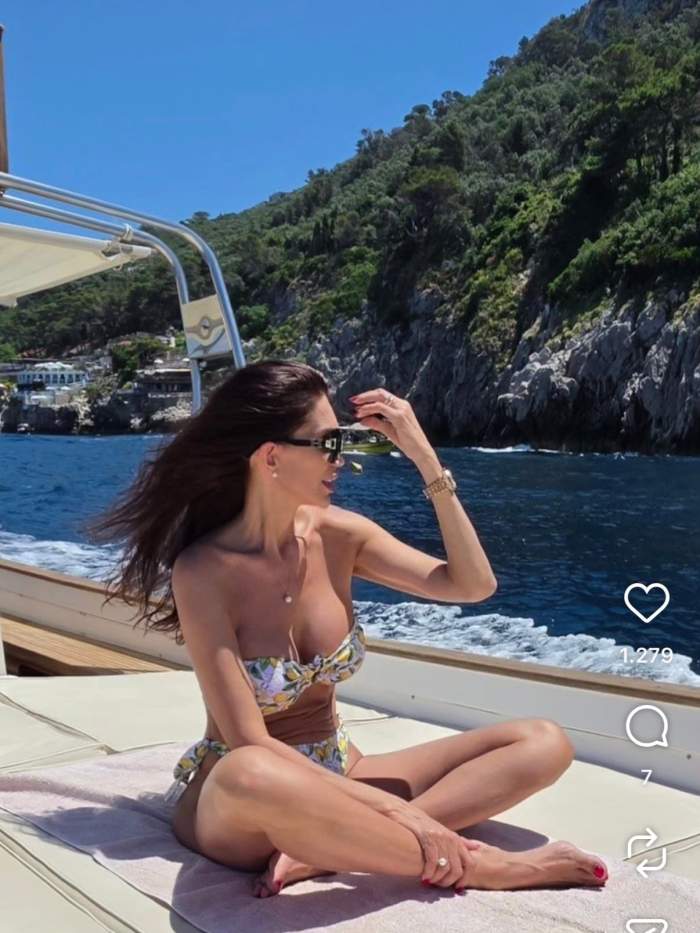 Cristina Spătar in costum de baie