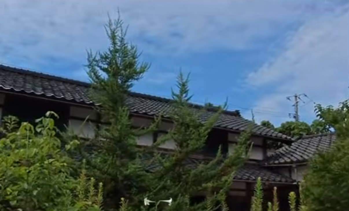 Un român a cumpărat o casă în Japonia cu 10.000 de euro! Cum arată locuința! Vor să o facă pensiune