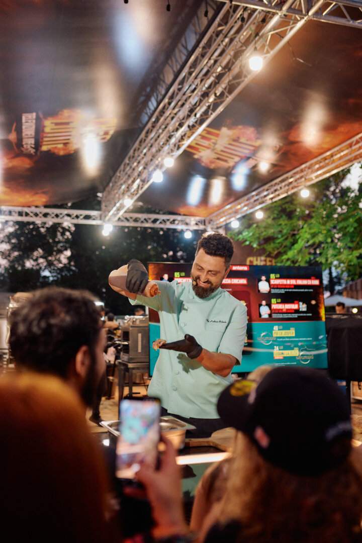 Jurații Chefi la cuțite au petrecut trei seri pline de emoție și bucurie la Festivalul Summer Well, unde au pregătit cele mai delicioase gustări pentru întâlnirea cu publicul