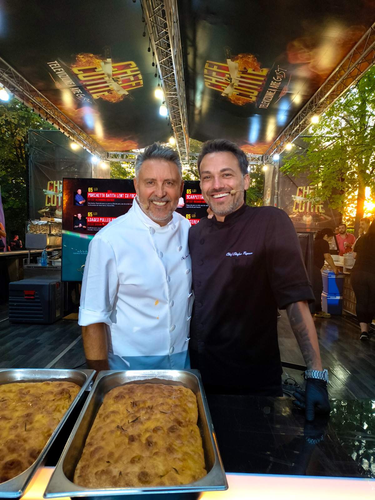 Jurații Chefi la cuțite au petrecut trei seri pline de emoție și bucurie la Festivalul Summer Well, unde au pregătit cele mai delicioase gustări pentru întâlnirea cu publicul