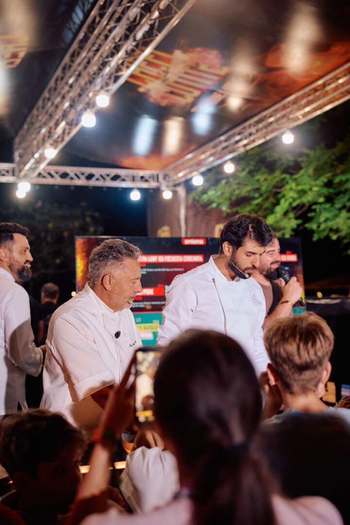 Jurații Chefi la cuțite au petrecut trei seri pline de emoție și bucurie la Festivalul Summer Well, unde au pregătit cele mai delicioase gustări pentru întâlnirea cu publicul