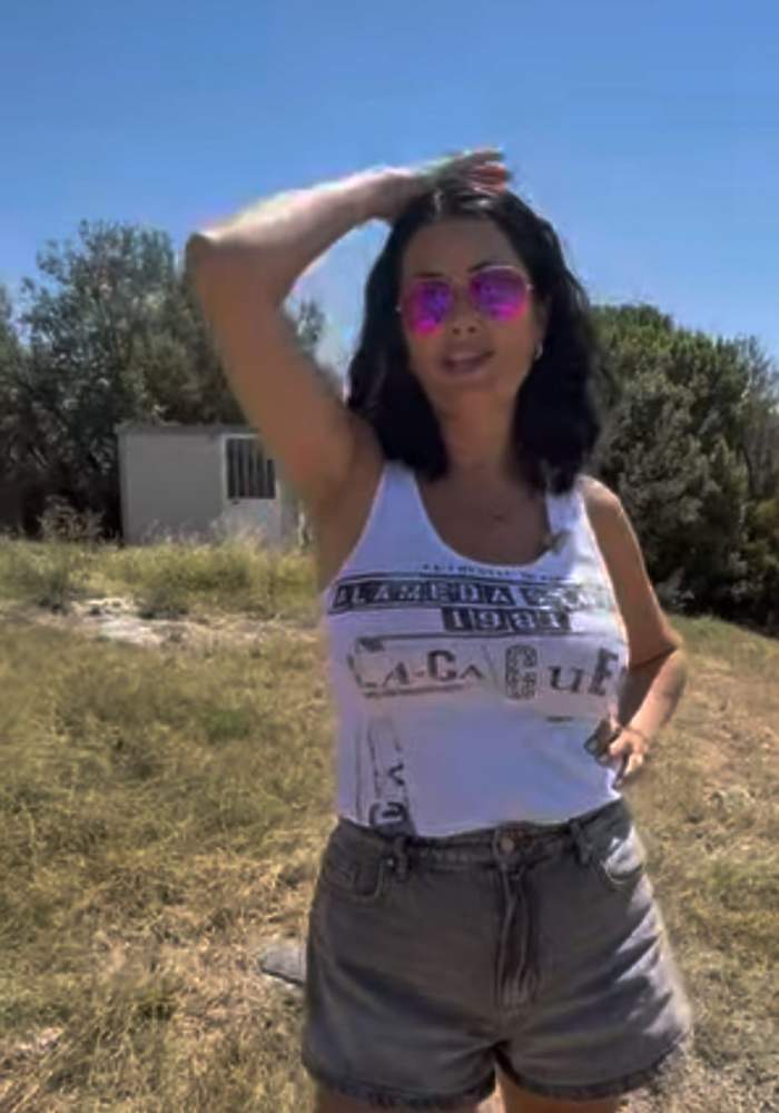 A început demolarea casei din Italia a Gabrielei Cristea. Imagini de pe șantier