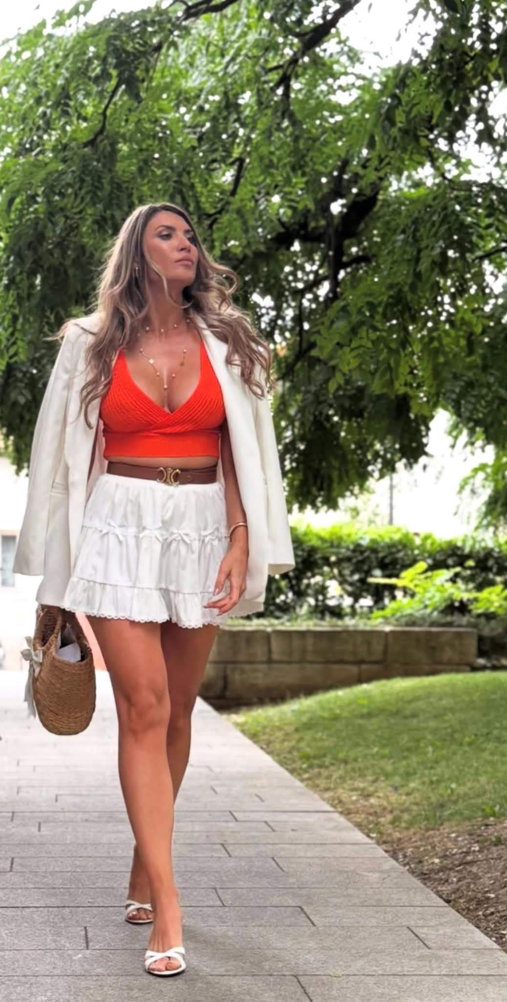 Adelina Boie, experiență neașteptată la Mănăstirea Rohia. Ce a pățit fosta concurentă de la "Burlacul": „M-am rugat în frică”