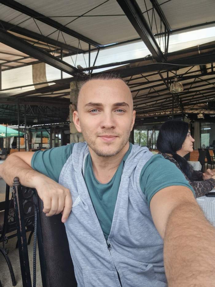 mihai traistariu selfie