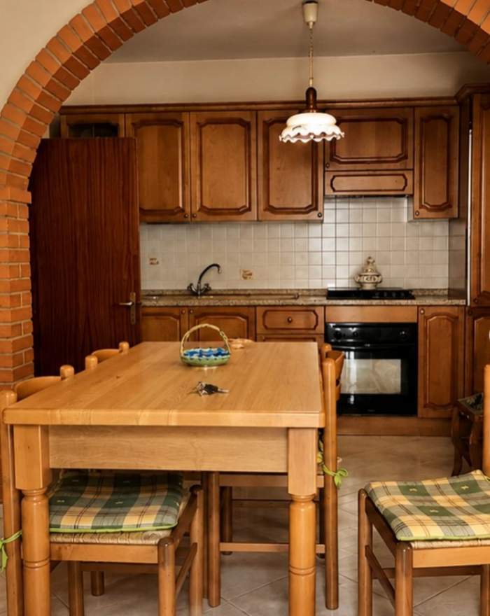 Dacă ai 25.000 de euro poți cumpăra o casă superbă în inima Siciliei. Imagini cu proprietatea, atât interior cat și exterior | GALERIE FOTO