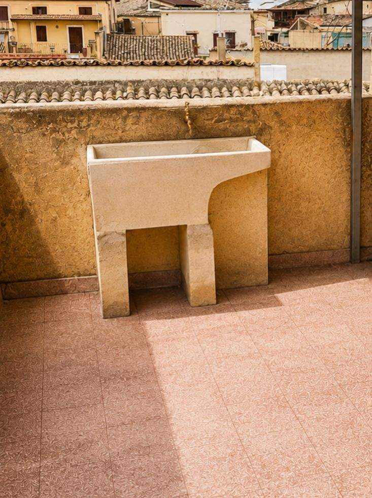 Dacă ai 25.000 de euro poți cumpăra o casă superbă în inima Siciliei. Imagini cu proprietatea, atât interior cat și exterior | GALERIE FOTO