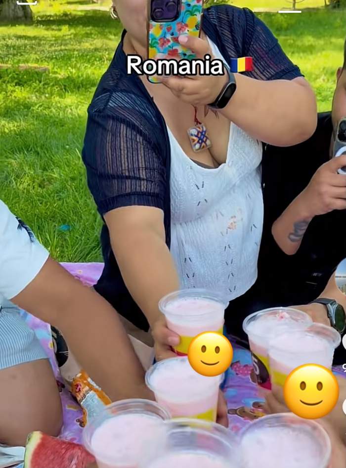 Nepalezii făcând picnic