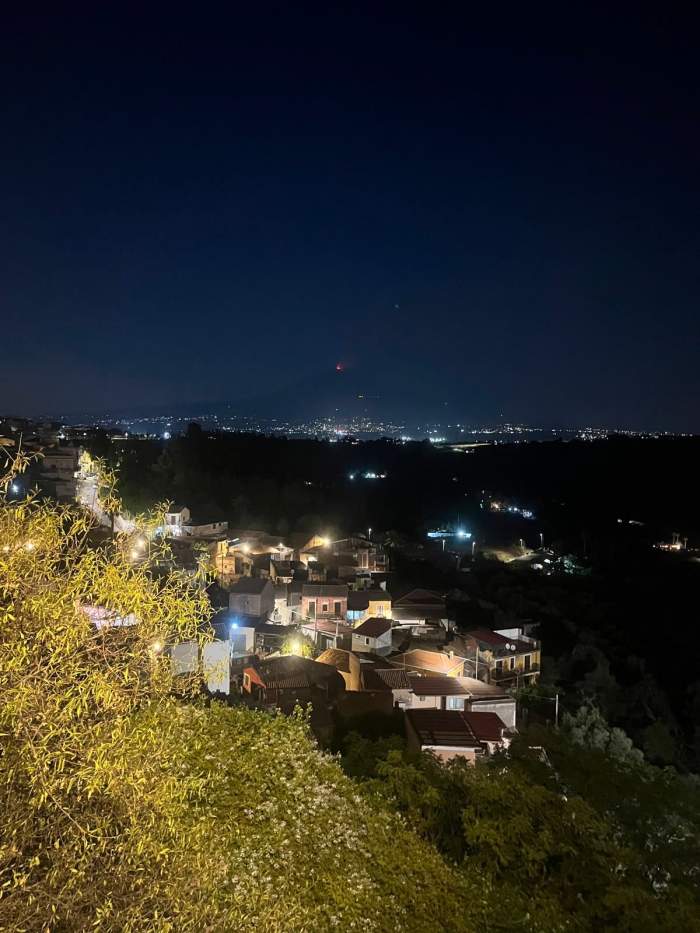 Vulcanul Etna a erupt din nou! Circulația aeriană este în continuare paralizată / Imagini EXCLUSIVE