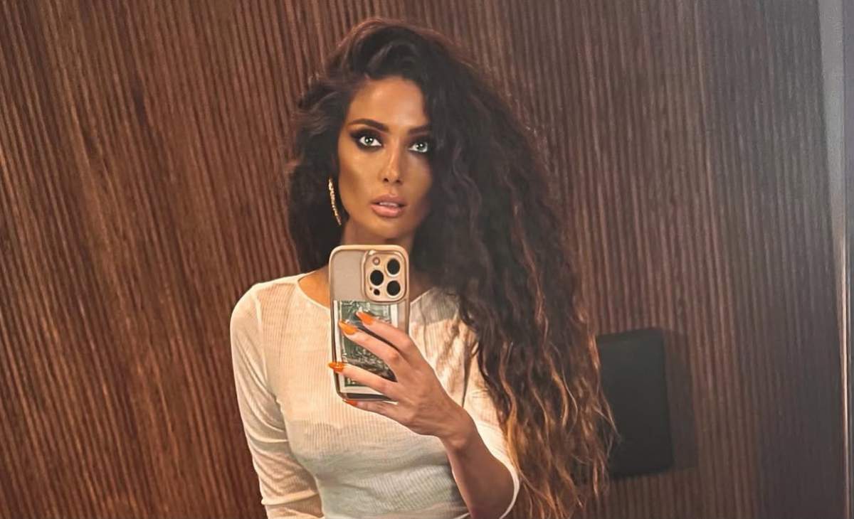 Claudia Pavel, aranjată