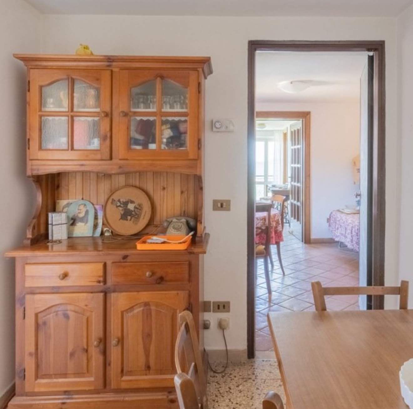 Acest apartament, la 80 de minute de Roma, se vinde cu 39.000 de euro! Priveliștea este fabuloasă! Imagini cu proprietatea | FOTO