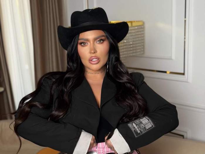 Oana Radu, la costum