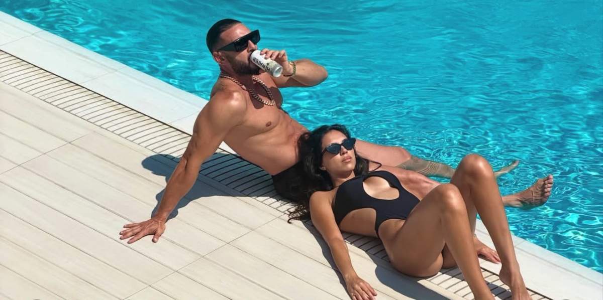 Dorian Popa și soția, în costum de baie