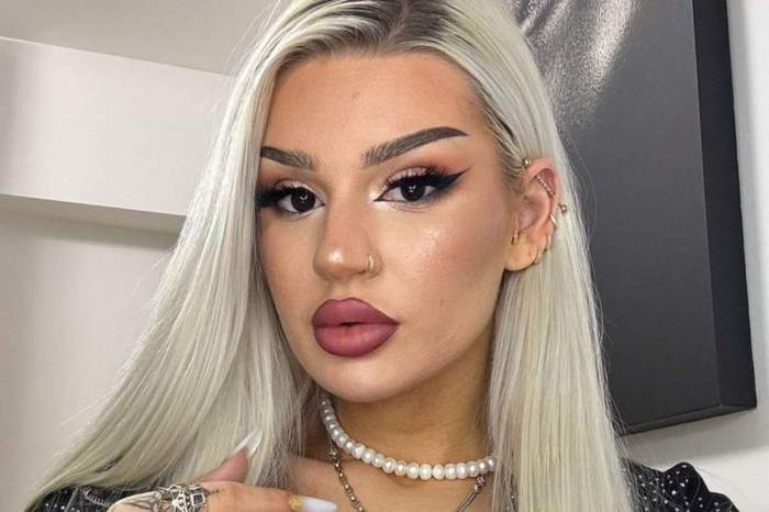 andreea bld selfie