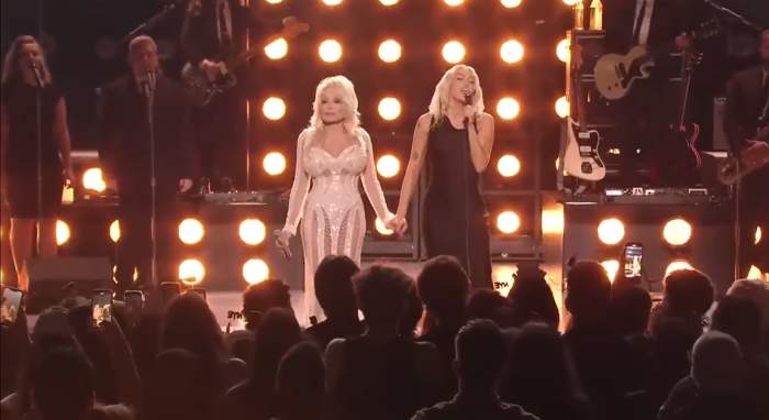 Ultima apariție a lui Dolly Parton alături de fina ei, Miley Cyrus. Concertul care va rămâne în amintirea fanilor