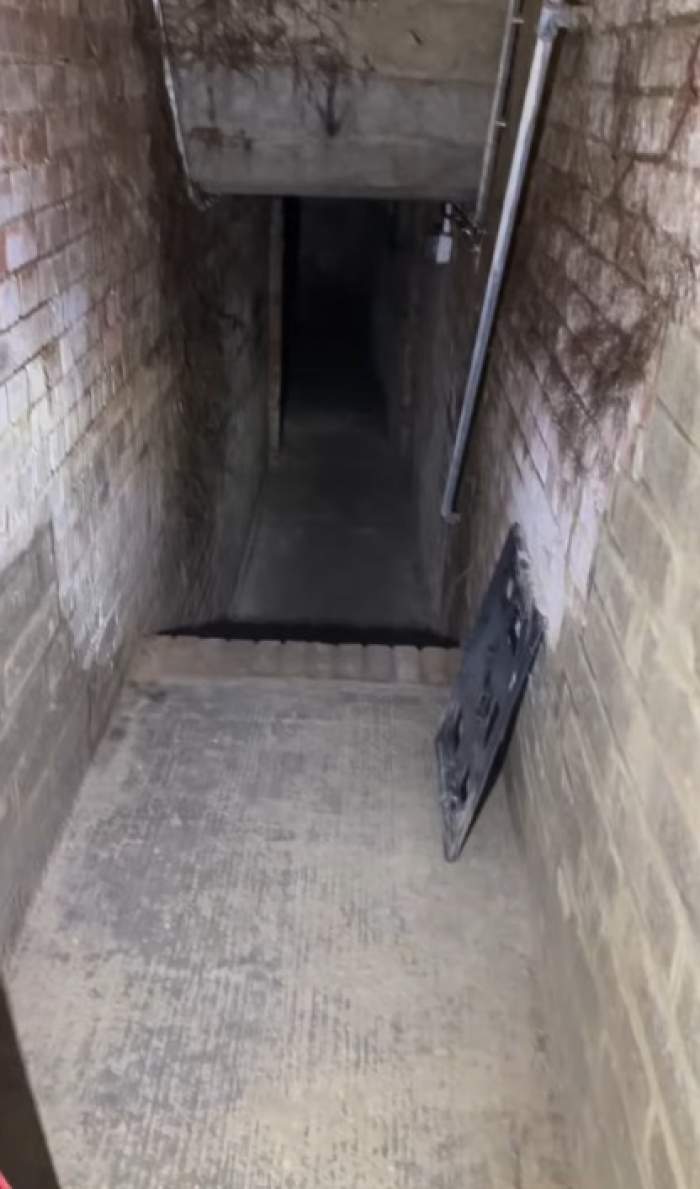 Ce a descoperit un bărbat în spatele unui dulap din bucătărie. După 9 ani și-a făcut curaj să spargă zidul