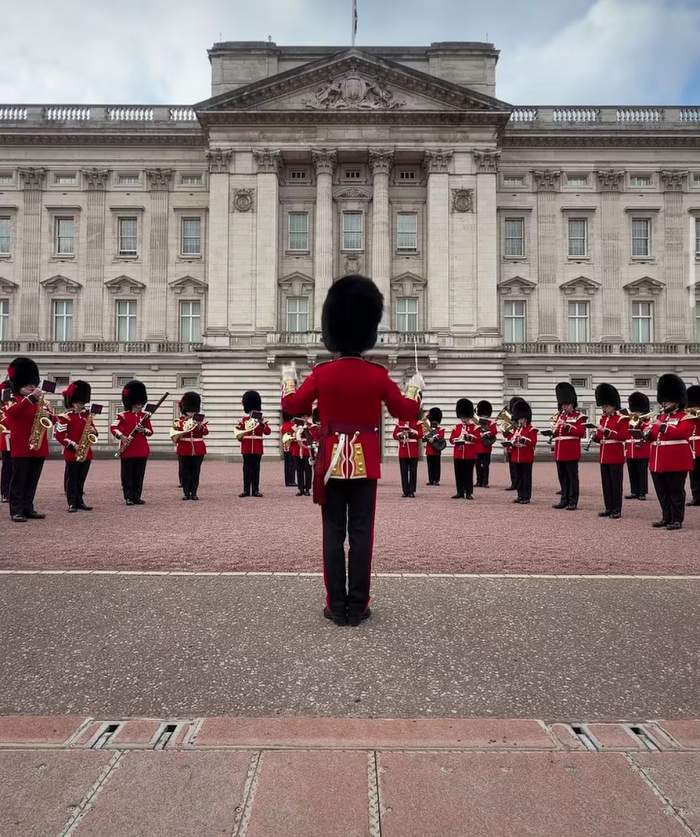 Soldații de la Palatul Buckingham