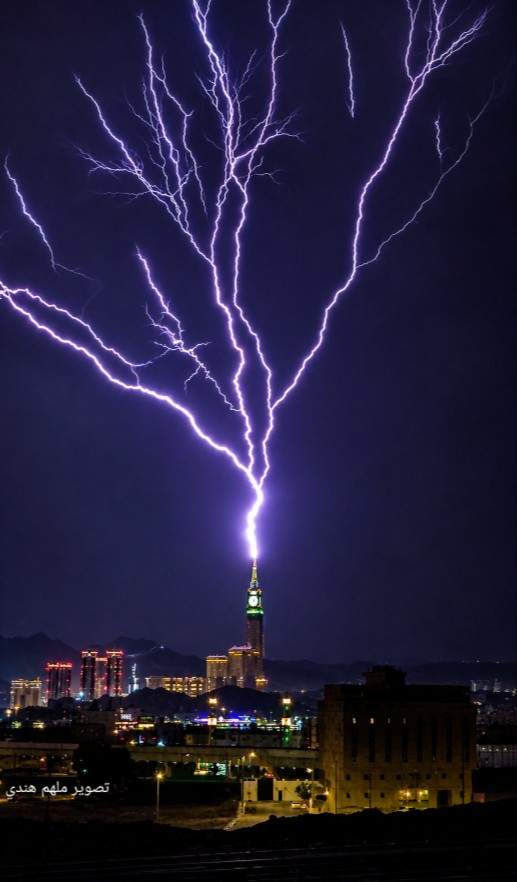 turnul cu ceas din mecca