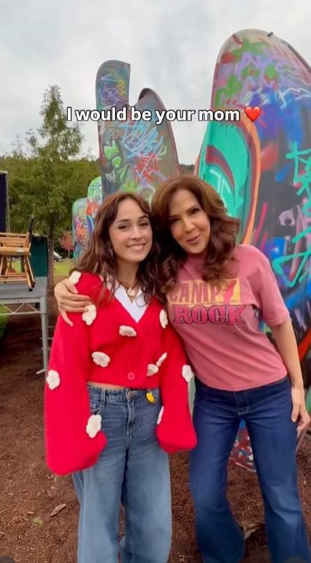 Andra Gogan face declarații direct din America! Adevărul despre filmările Camp Rock! Singurul influencer din SUA care a promovat un proiect cu Shakira! EXCLUSIV
