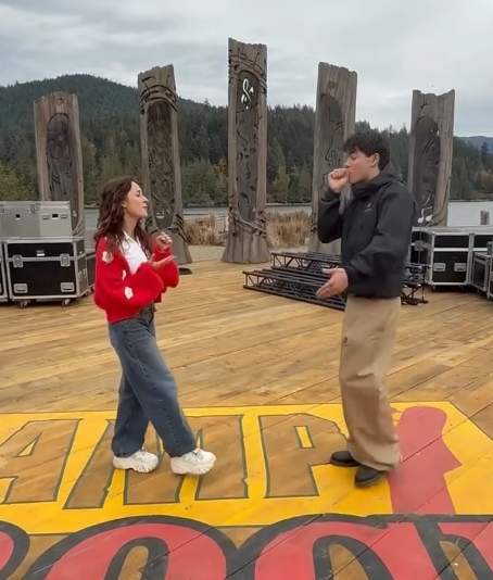 andra gogan pe platourile de la camp rock