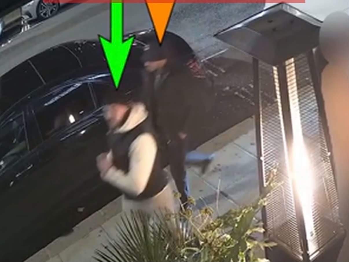 Imagini de pe camerele de supraveghere cu momentul în care Cătălin Botezatu a fost jefuit la Londra. A rămas fără ceasul care valora peste 137.000 de lire