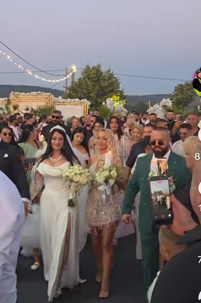 Lambada și Tzancă Uraganu, împreună la celebra nuntă cu peste 60 de perechi de nași! Ce ținută a purtat blondina