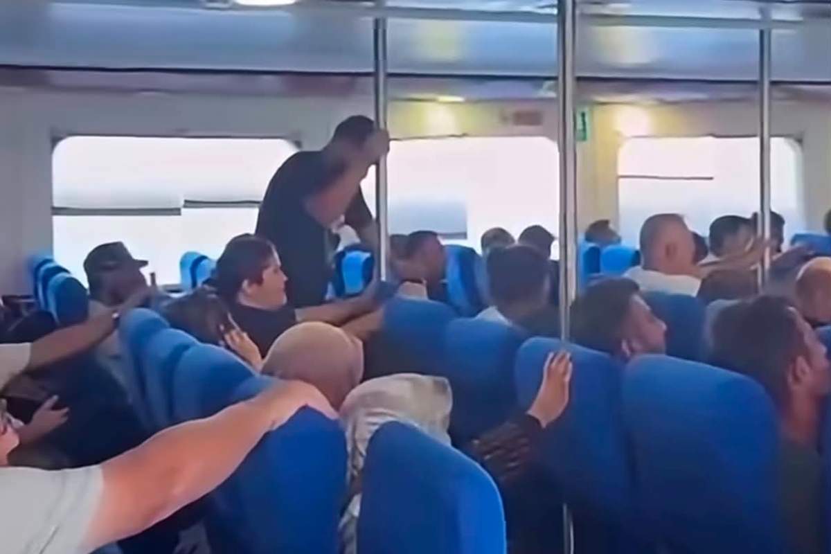 Pasagerii au auzit zgomote înainte ca feribotul să se scufunde în Cipru. Mărturiile celor aflați la bord: „Ne-au spus că nu e nimic”