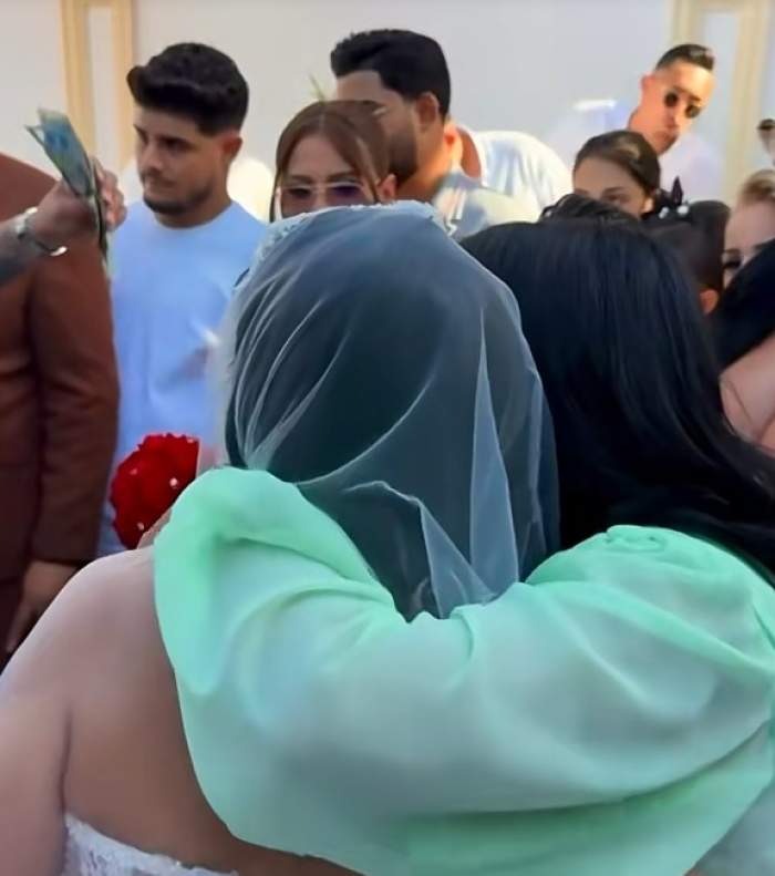 Moment incredibil la o nuntă. Sorinel Puștiu a dat dedicații pentru Lambada, deși Marymar era prezentă. Cum a reacționat iubita lui Tzancă Uraganu