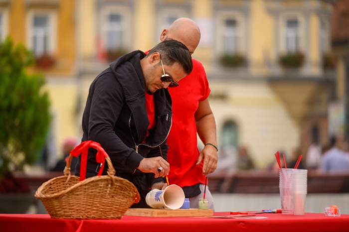 Aseară, echipa galbenă a obținut victoria, însă, lupta pentru relaxare continuă! Liviu și Andrei vor să întoarcă rezultatul, diseară, la Poftiți pe la noi – Poftiți la întrecere!