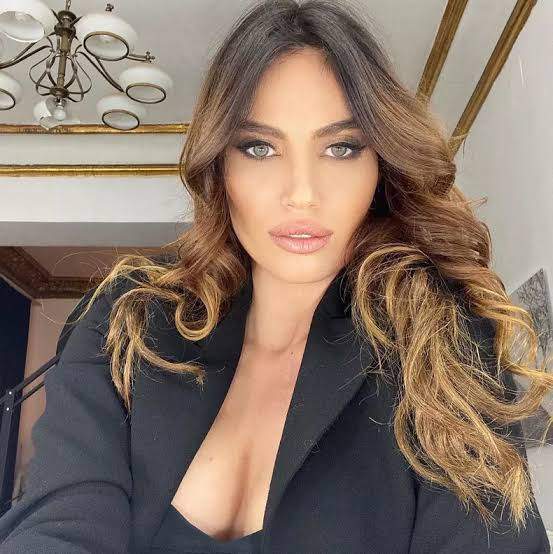 Cea mai controversată poveste din viața Alinei Pușcău. Cum a ajuns modelul român în atenția presei americane