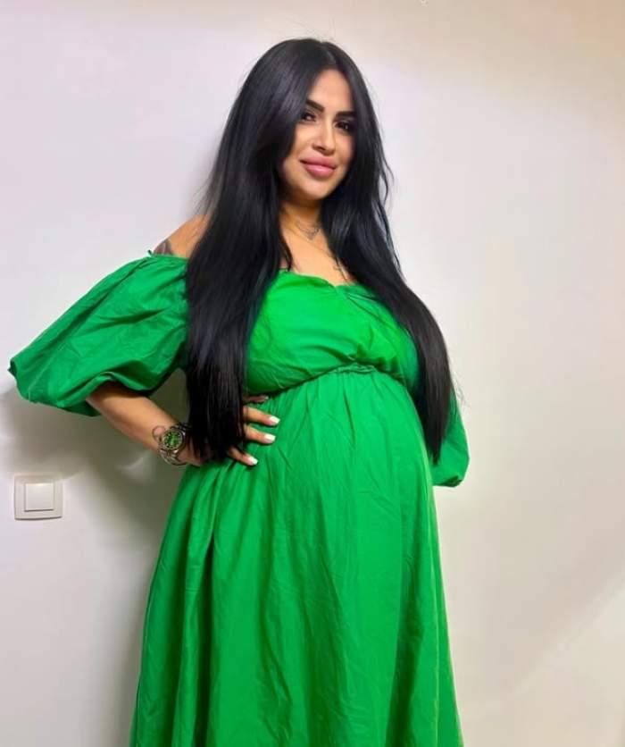 raluca dragoi in rochie verde