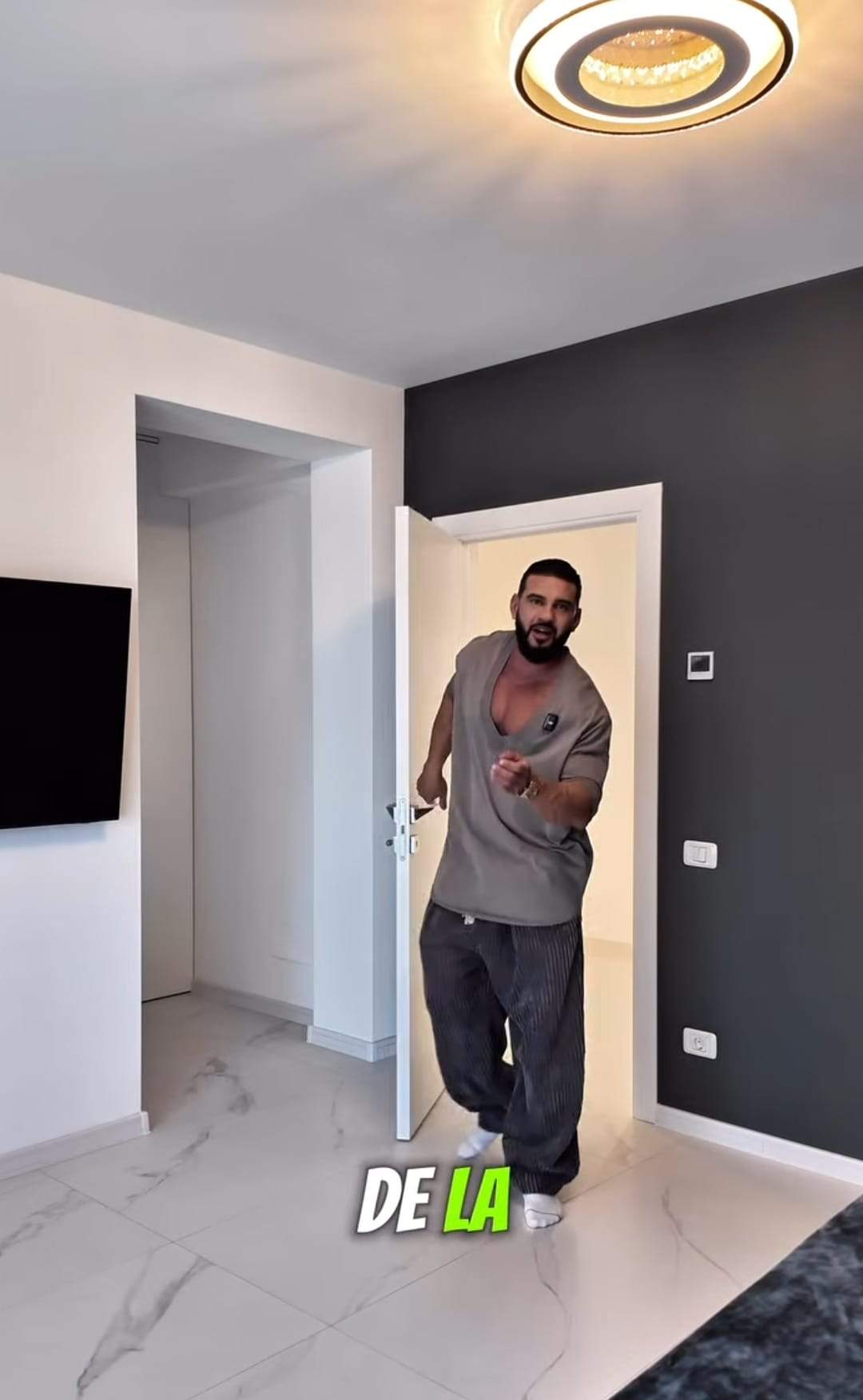 Cât costă să cumperi o casă de la Dorian Popa. Imagini cu locuințele