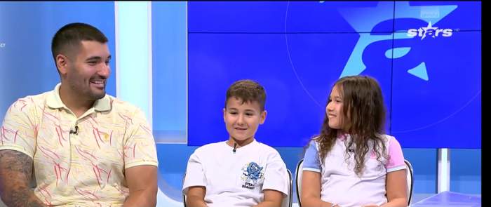 Nadir, apariție de excepție alături de copiii săi. Momente emoționante în platoul Știrilor Antena Stars