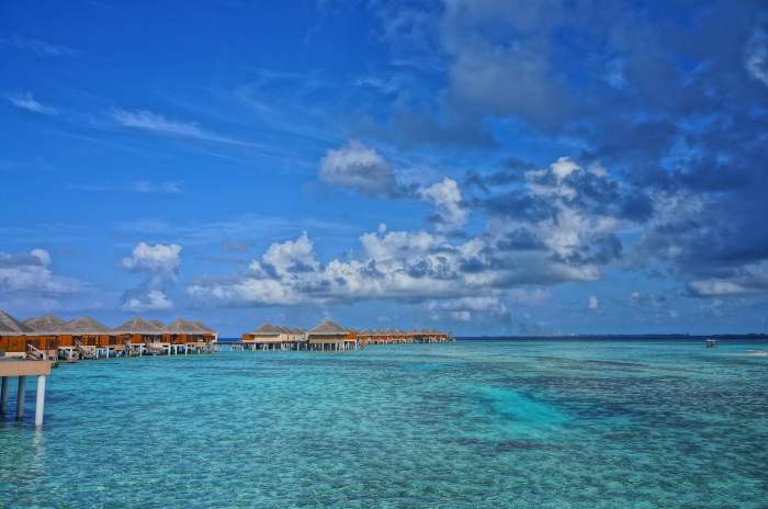 Nu trebuie să dai 10.000 euro să mergi în Maldive! Acest paradis nu e doar pentru bogați! Cum poți să vizitezi insulele la mai puțin de o pătrime de preț
