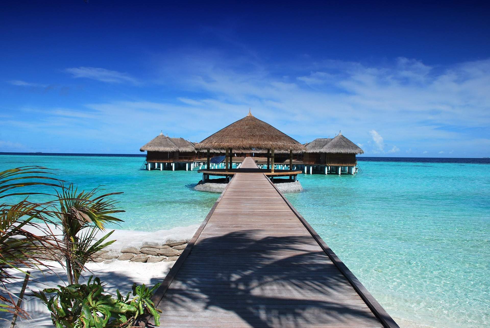 Nu trebuie să dai 10.000 euro să mergi în Maldive! Acest paradis nu e doar pentru bogați! Cum poți să vizitezi insulele la mai puțin de o pătrime de preț